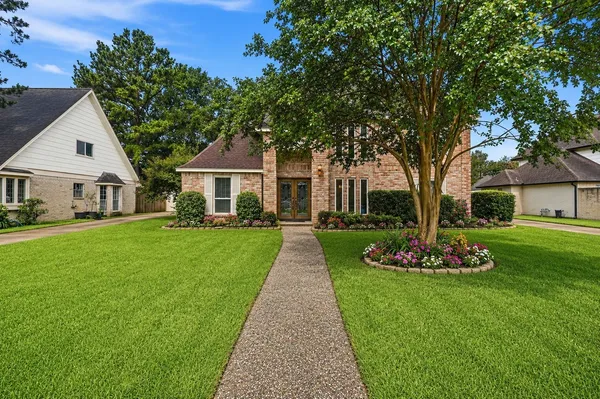 $375,000 | 9203 South Pass Lane, Houston, TX 77064