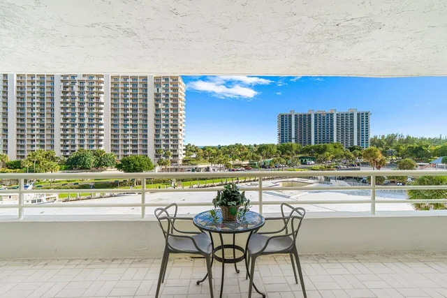 $4,500 | 4201 North Ocean Boulevard, Unit 402, Boca Raton, FL 33431