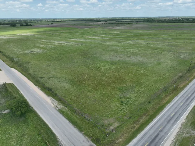 $99,000 | 3 Fm 882 Road, Kenedy, TX 78119