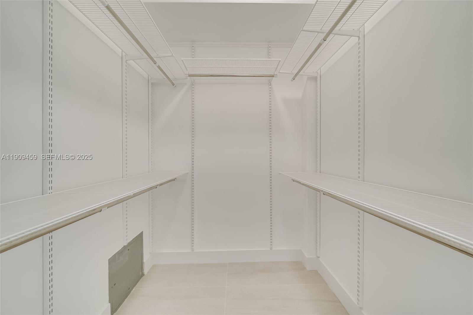 140 South Dixie Highway, Unit 1007 Hollywood, FL 33020 - Photo 18 of 32 a view of walk in closet