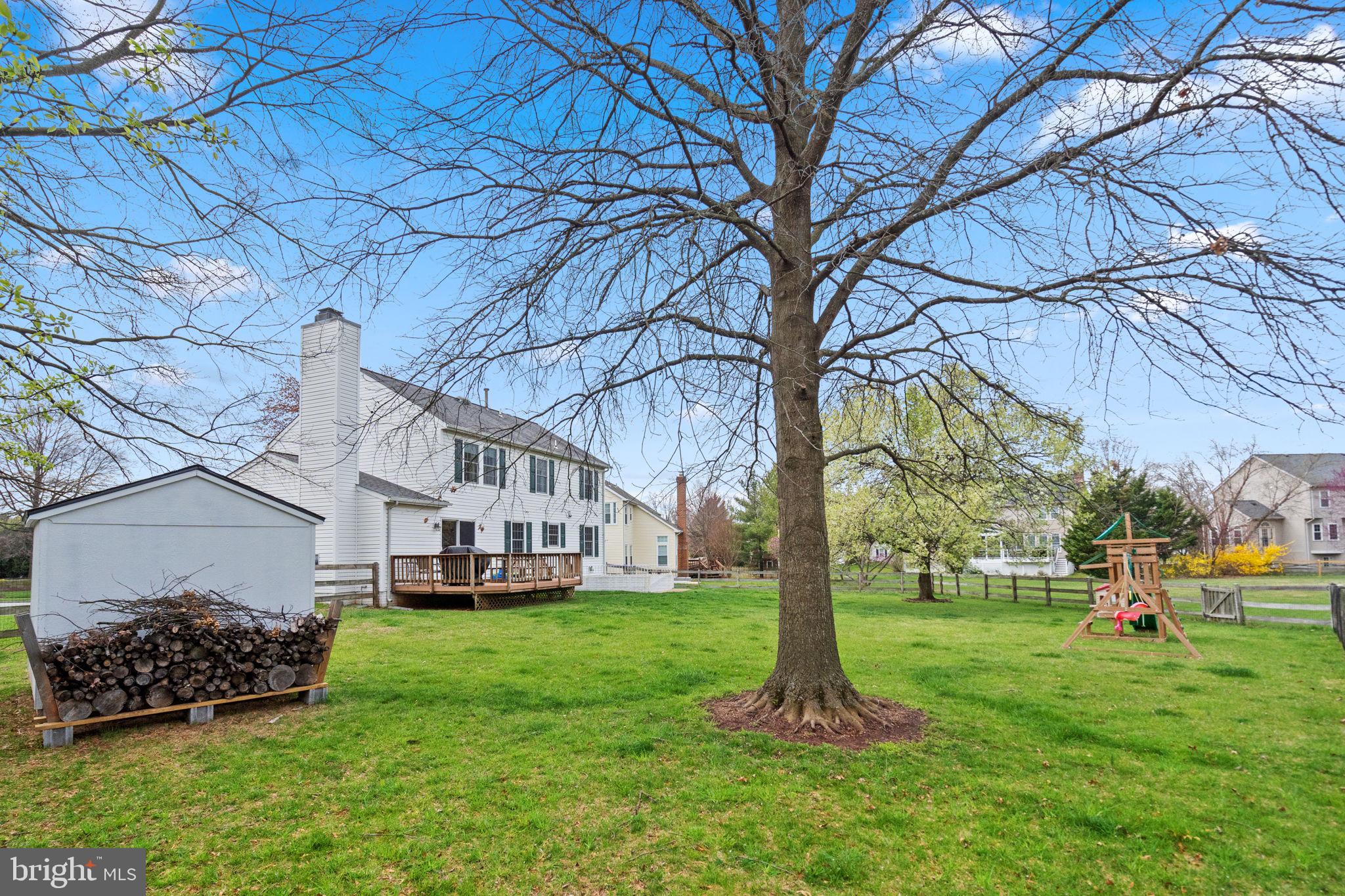 20747 Laplume Place Ashburn, VA 20147 - Photo 40 of 48 Big back yard