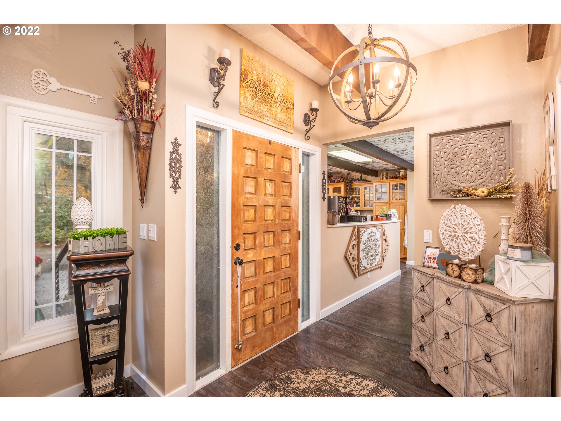 39845 Deerhorn Road Springfield, OR 97478 - Photo 2 of 29 a view of a interior of the house