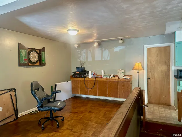 $87,500 | 1212 West Schwartz Street, Carbondale, IL 62901