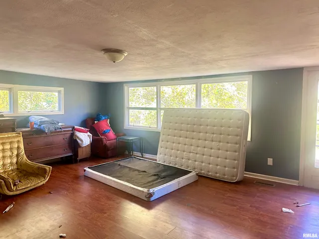 $87,500 | 1212 West Schwartz Street, Carbondale, IL 62901