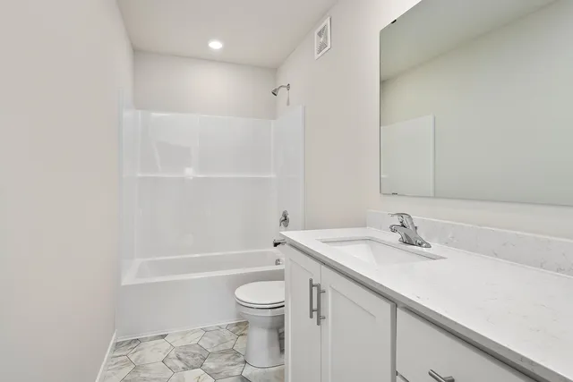 $354,900 | 39749 Fallbrook Avenue, North Branch, MN 55056