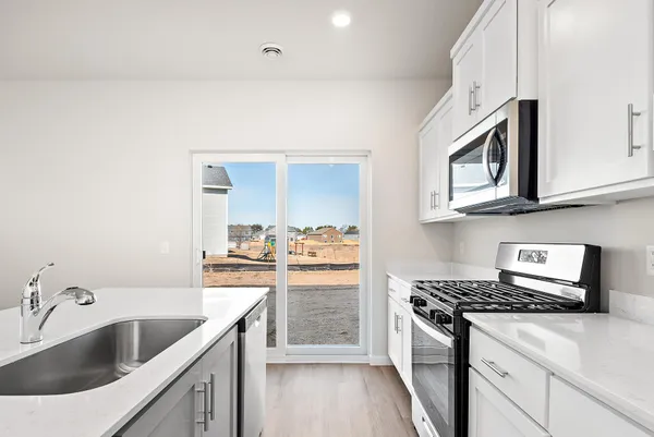 $349,900 | 39749 Fallbrook Avenue, North Branch, MN 55056