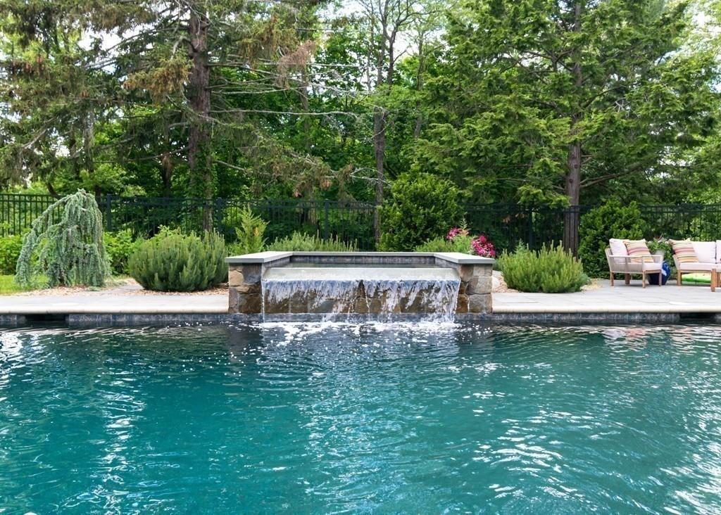 54 Lincoln Street Hingham, MA 02043 - Photo 32 of 39