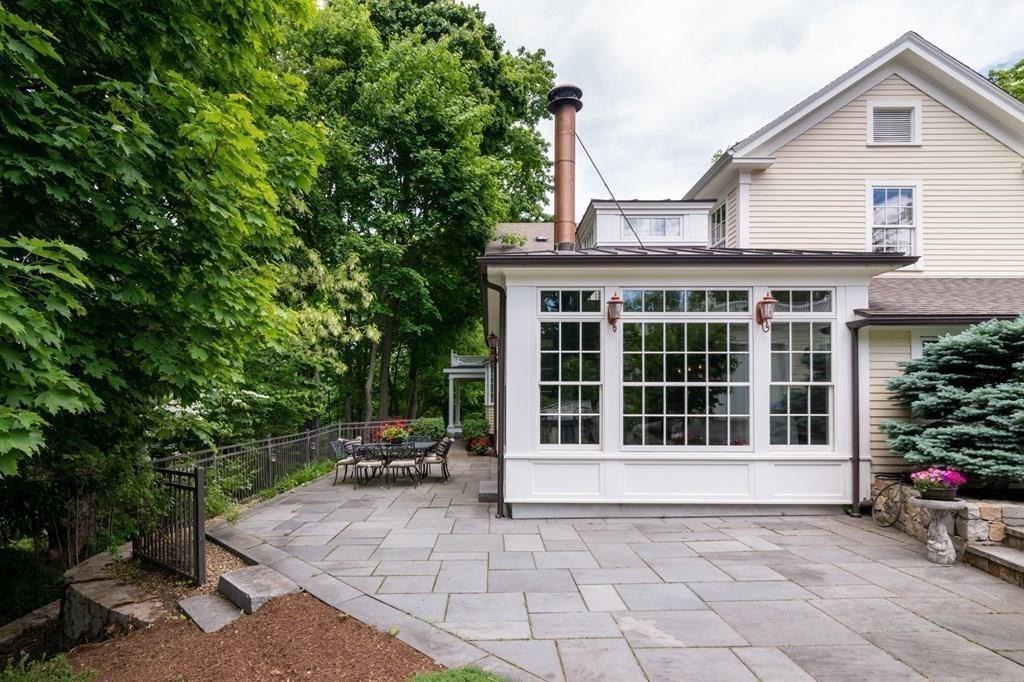 54 Lincoln Street Hingham, MA 02043 - Photo 8 of 39