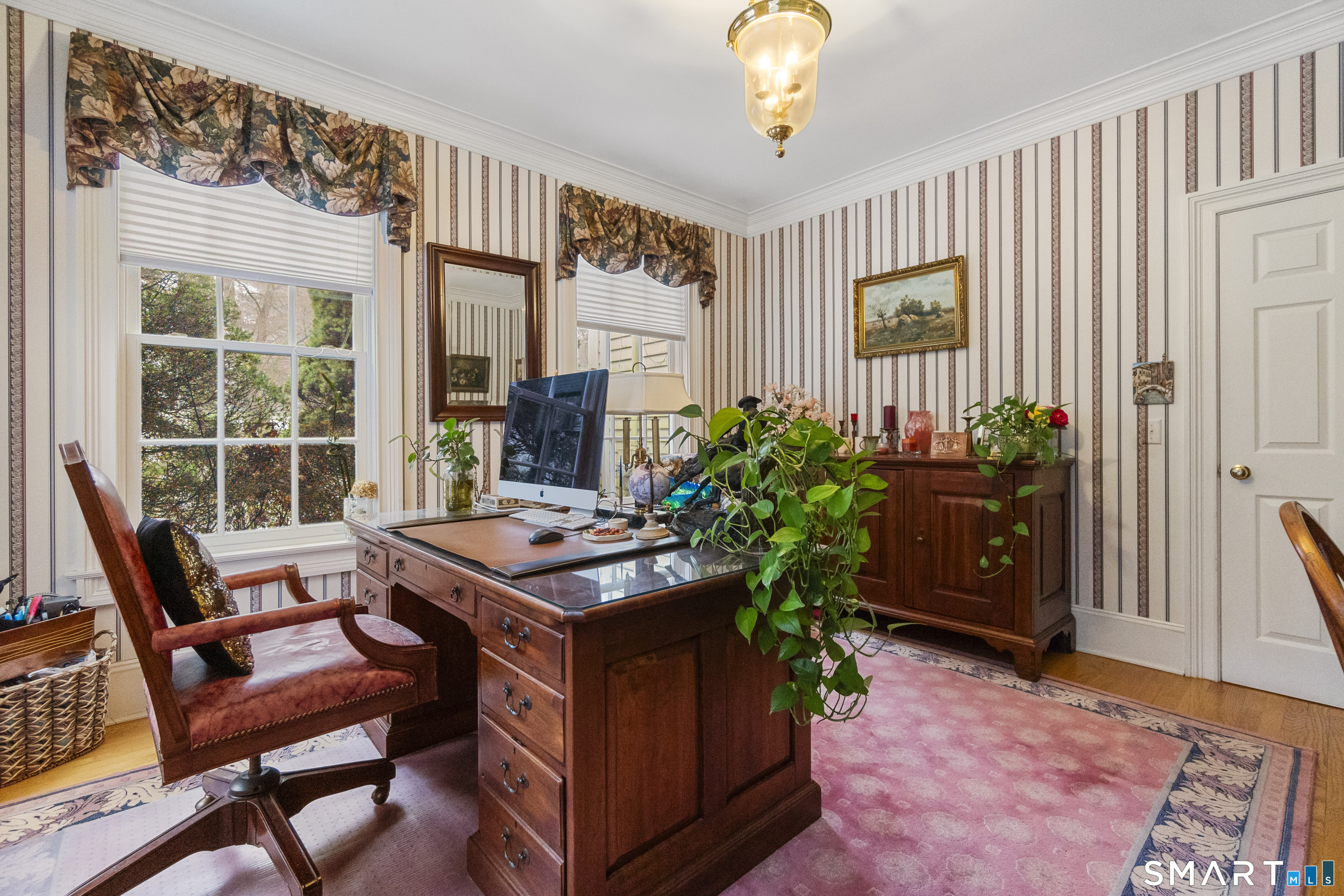 9 Perkins Road Woodbridge, CT 06525 - Photo 15 of 39 a room with furniture and window