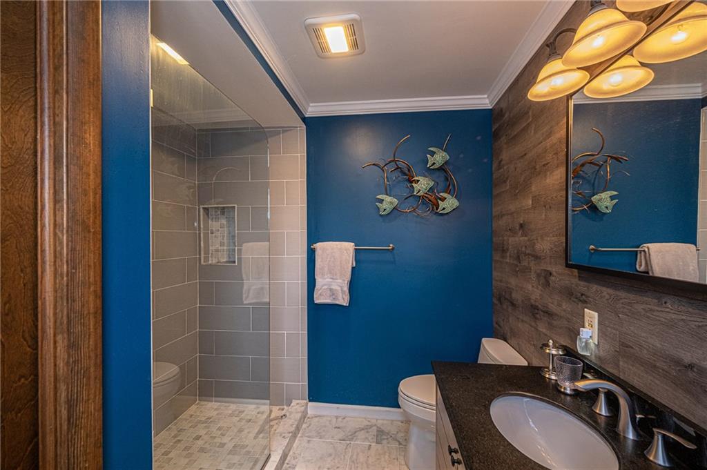 1824 Hassam Road Coraopolis, PA 15108 - Photo 16 of 24 LOWER LEVEL MASTER FULL BATH.