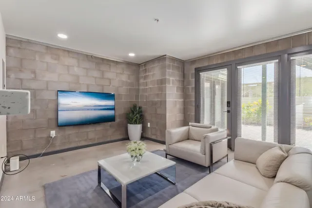 $1,295 | 129 North 11th Avenue, Unit 1A, Phoenix, AZ 85007