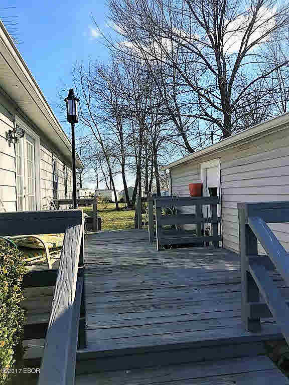 401 Orchard Avenue Ina, IL 62846 - Photo 8 of 9