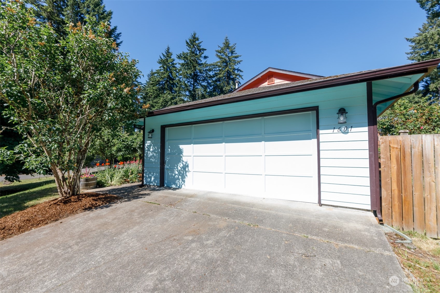 1601 Diamond Road Southeast Lacey, WA 98503 - Photo 4 of 27 Gallery Image 4