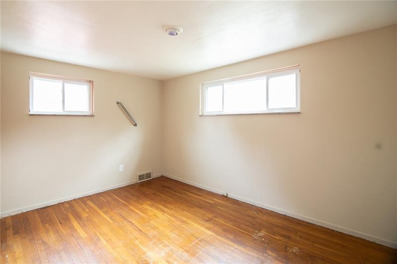 302 Rickey Drive Monroeville, PA 15146 - Photo 8 of 15 Gallery Image 8