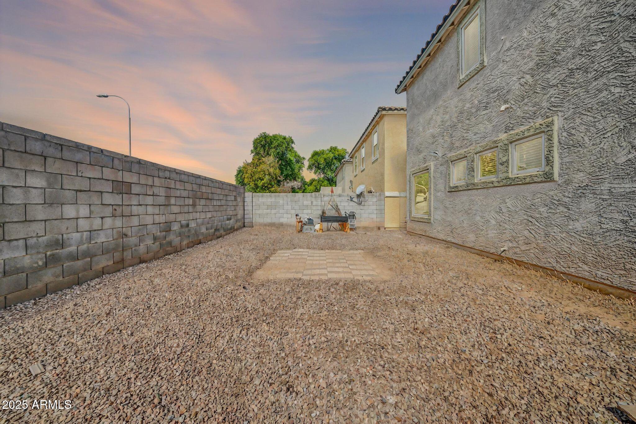 7741 West Giles Road Phoenix, AZ 85035 - Photo 29 of 33 7741 W Giles Rd VT 3