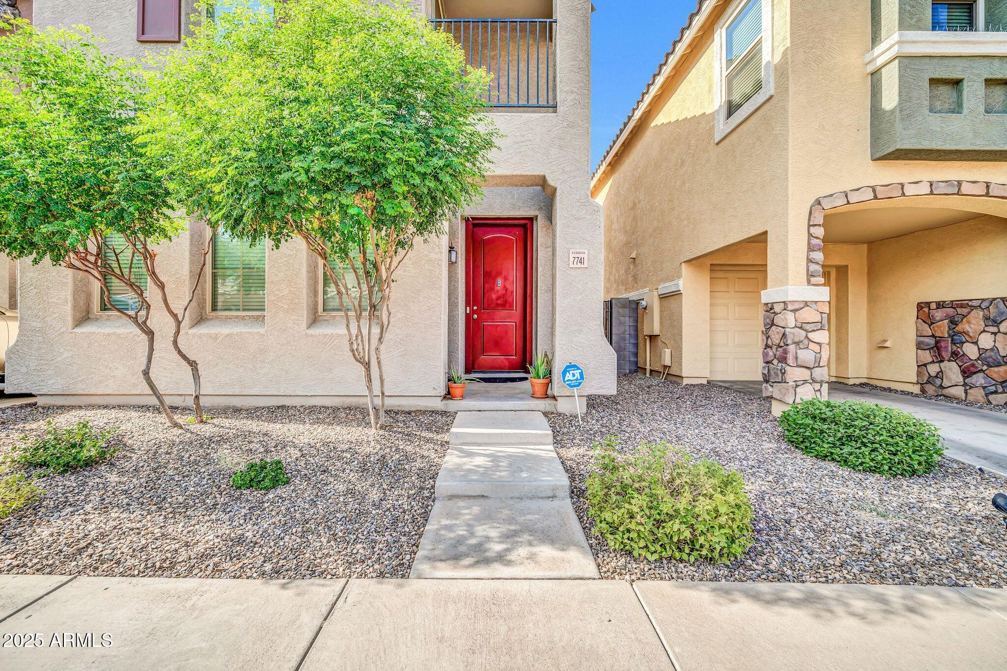 7741 West Giles Road Phoenix, AZ 85035 - Photo 3 of 33 7741 W Giles Rd-3