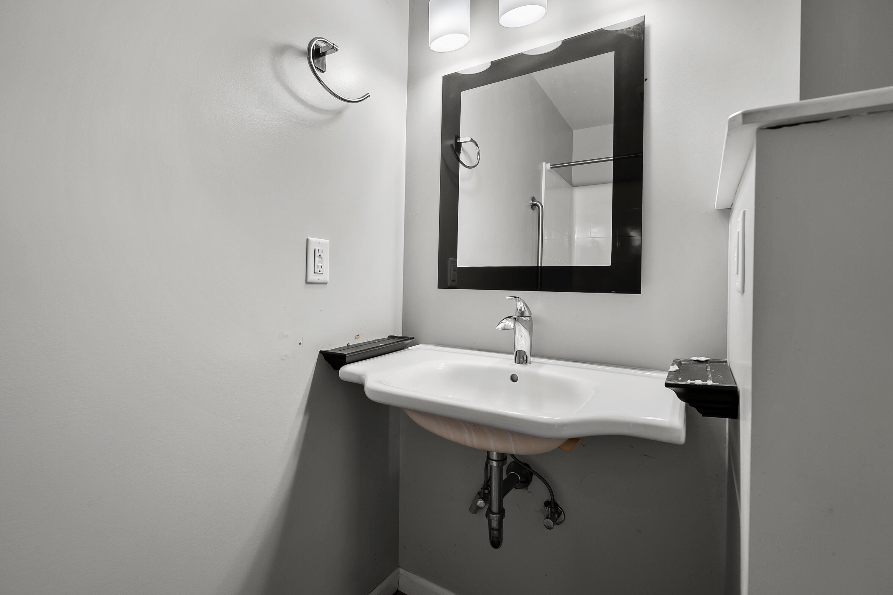 152 Coats Grove Road Hastings, MI 49058 - Photo 12 of 43 Coats Grove Rd E 152 Hastings 49058-10