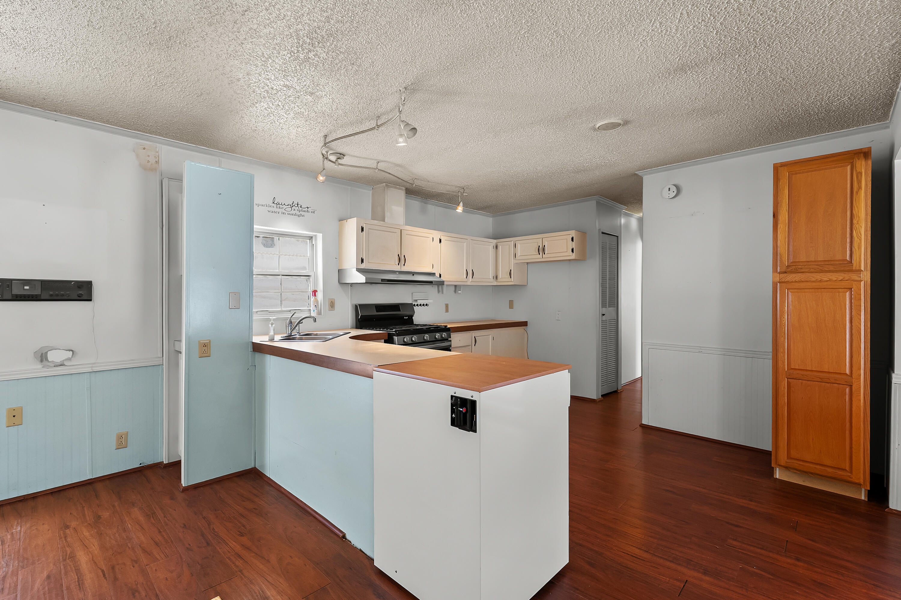 152 Coats Grove Road Hastings, MI 49058 - Photo 8 of 43 Coats Grove Rd E 152 Hastings 49058-6