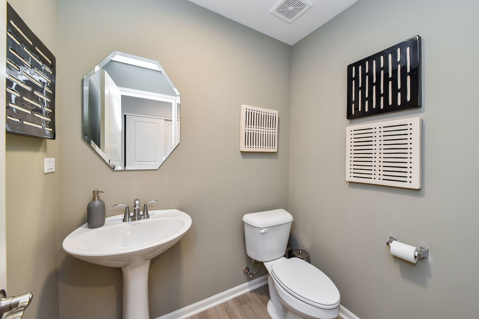 2961 Reflection Drive Naperville, IL 60564 - Photo 7 of 32