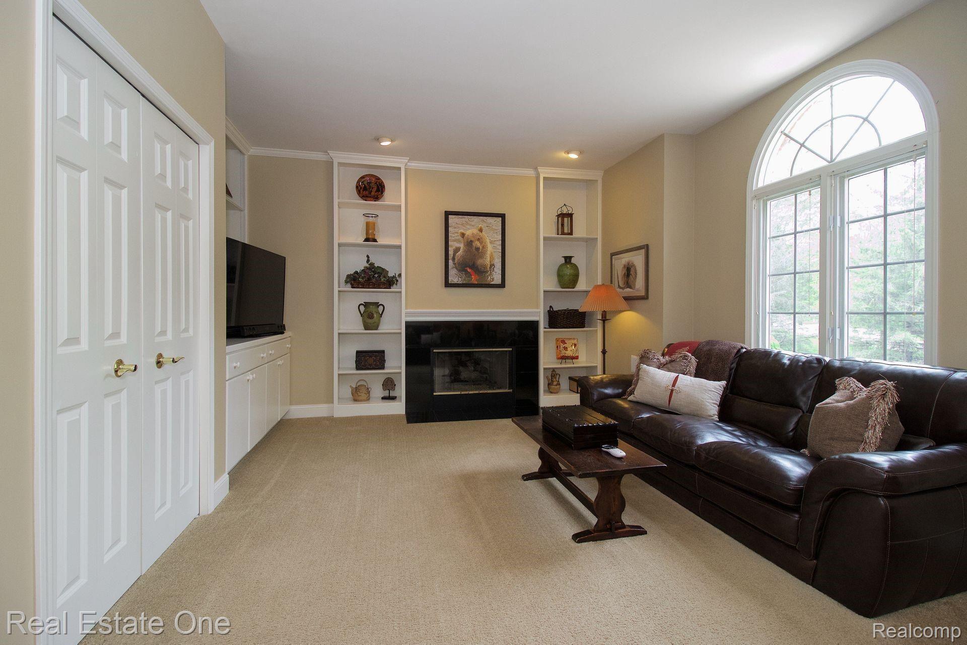 5890 Winans View Court Pinckney, MI 48169 - Photo 22 of 38 31.jpg