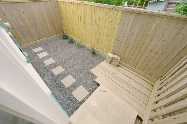 $3,000 | 1013 10th Street, Unit B, Galveston, TX 77550