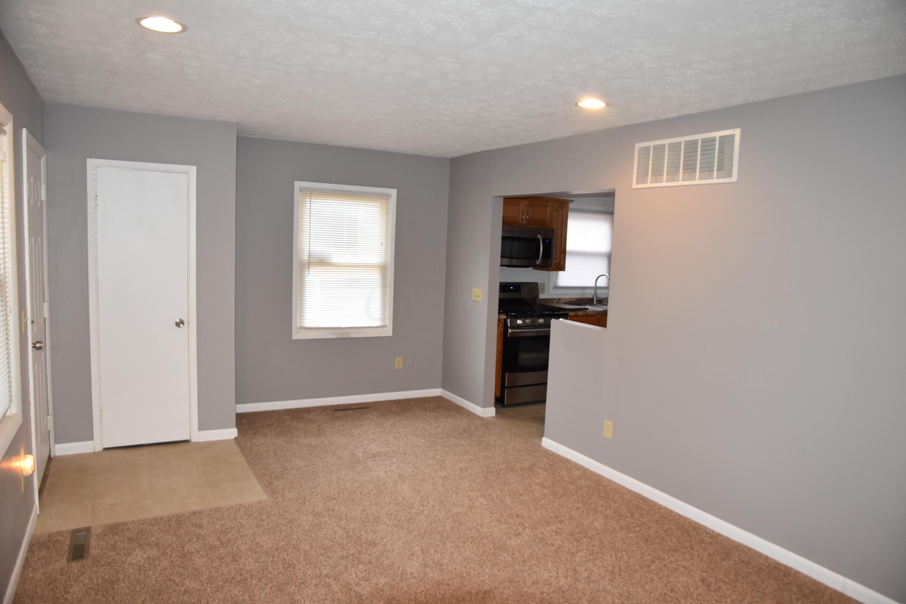 1219 Shady Lane Road Columbus, OH 43227 - Photo 12 of 27 Gallery Image 12