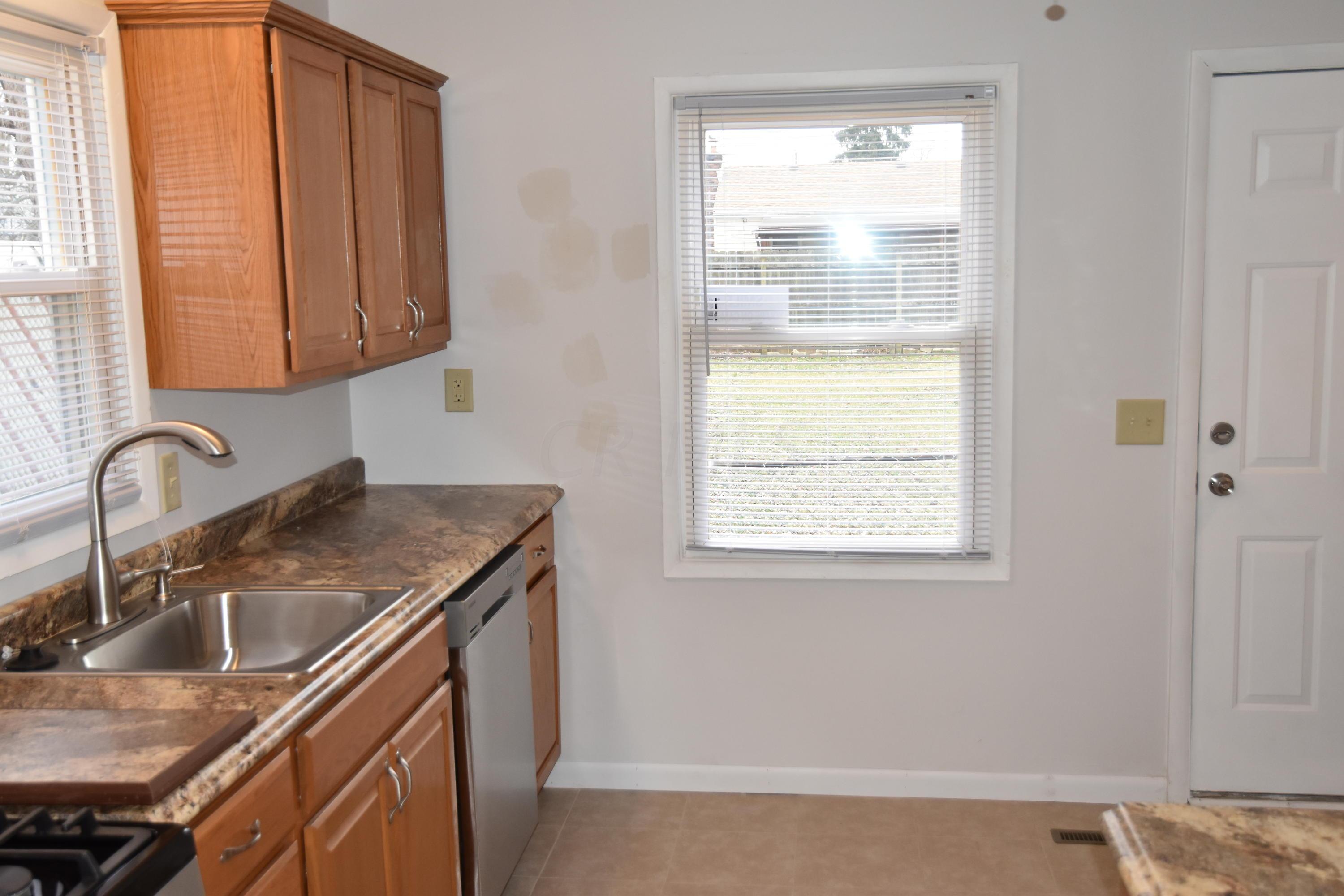1219 Shady Lane Road Columbus, OH 43227 - Photo 2 of 27 Gallery Image 2