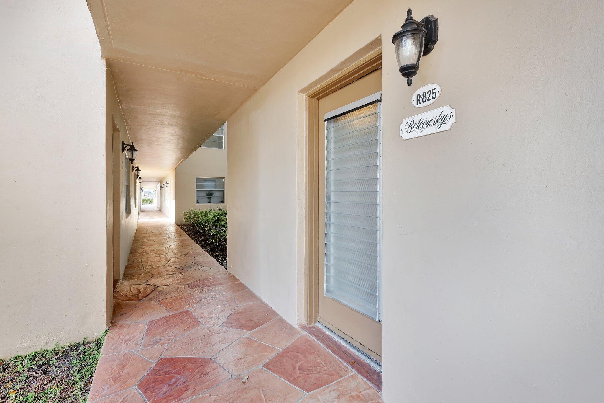825 East Normandy Delray Beach, Unit R Delray Beach, FL 33484 - Photo 2 of 22 2-web-or-mls-_82A6340