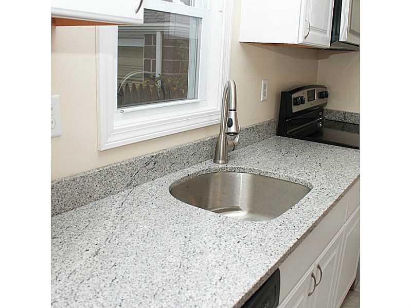 75 Rosemere Road Pawtucket, RI 02861 - Photo 3 of 14 Kitchen.