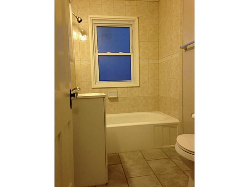 75 Rosemere Road Pawtucket, RI 02861 - Photo 9 of 14 Bathroom.