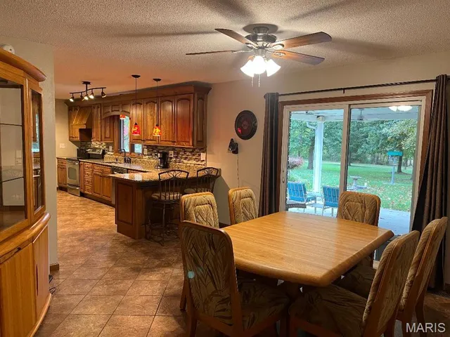 $459,900 | 7005 Ivy Lane, Godfrey, IL 62035