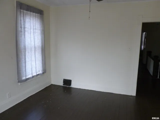 $105,000 | 227 West Pine Street, Canton, IL 61520