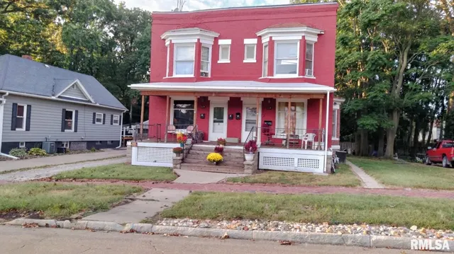 $105,000 | 227 West Pine Street, Canton, IL 61520