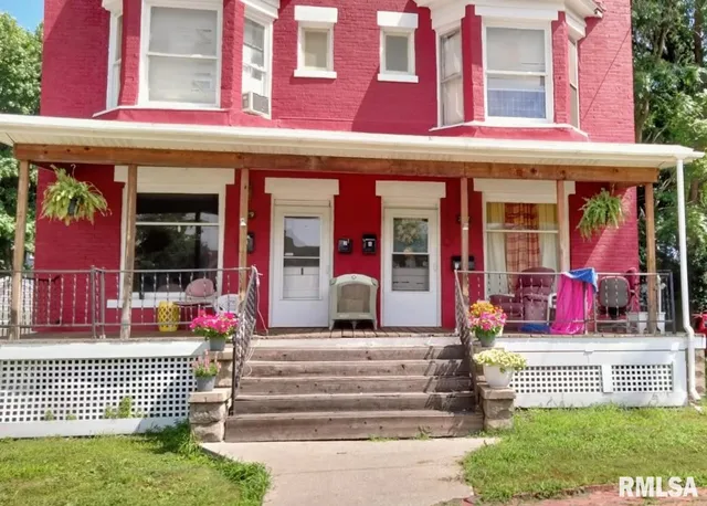 $105,000 | 227 West Pine Street, Canton, IL 61520