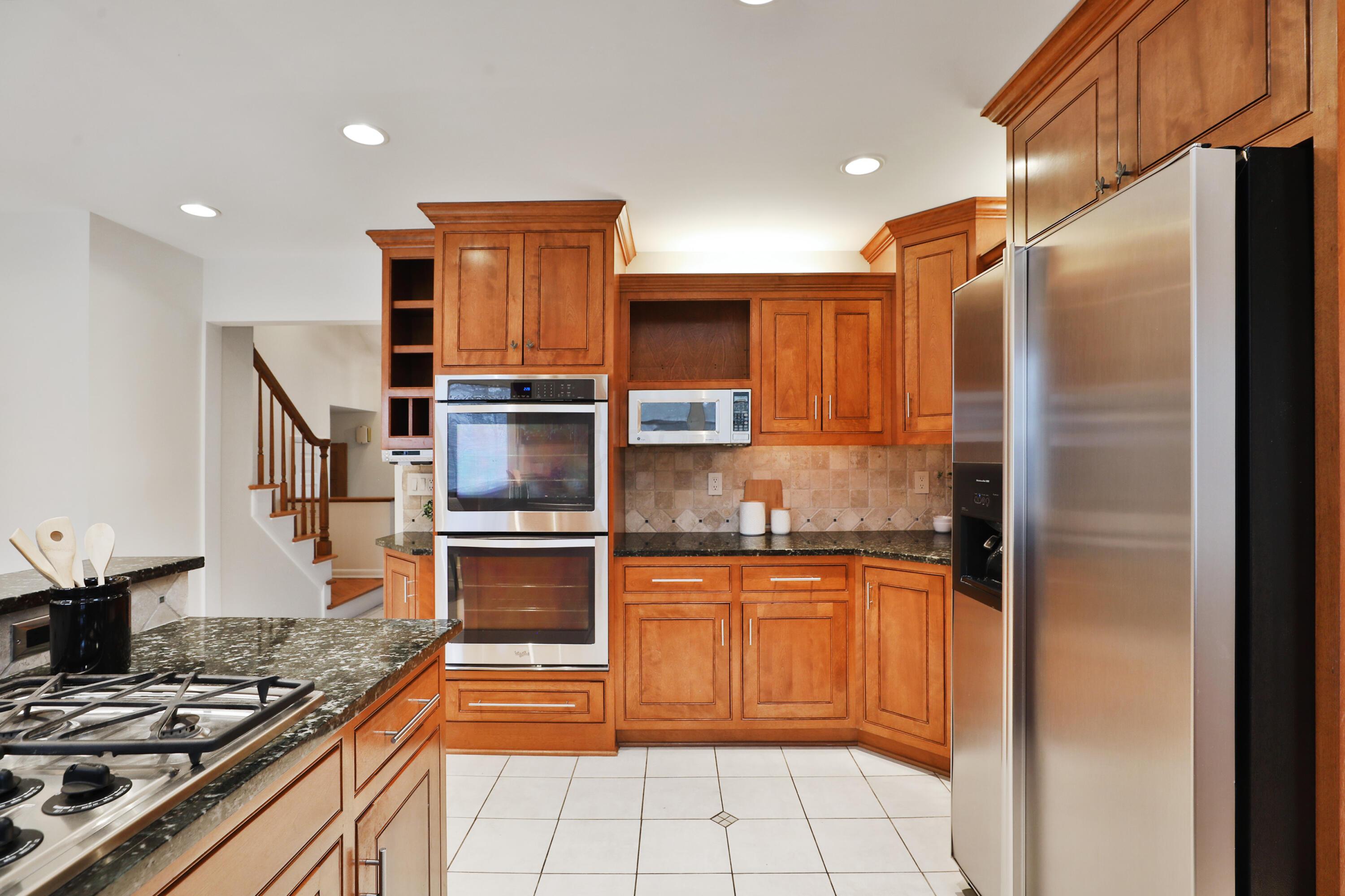 4347 Castleton Road Columbus, OH 43220 - Photo 15 of 71 Kitchen
