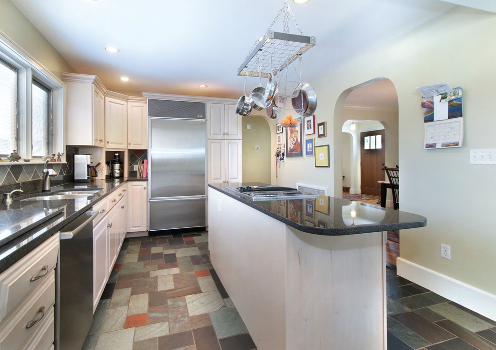 7 Rendall Road Boston, MA 02132 - Photo 6 of 30 Gallery Image 6