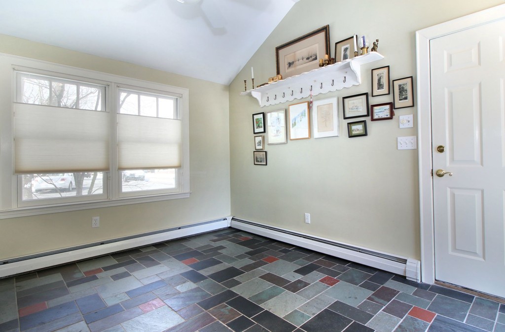 7 Rendall Road Boston, MA 02132 - Photo 9 of 30 Gallery Image 9