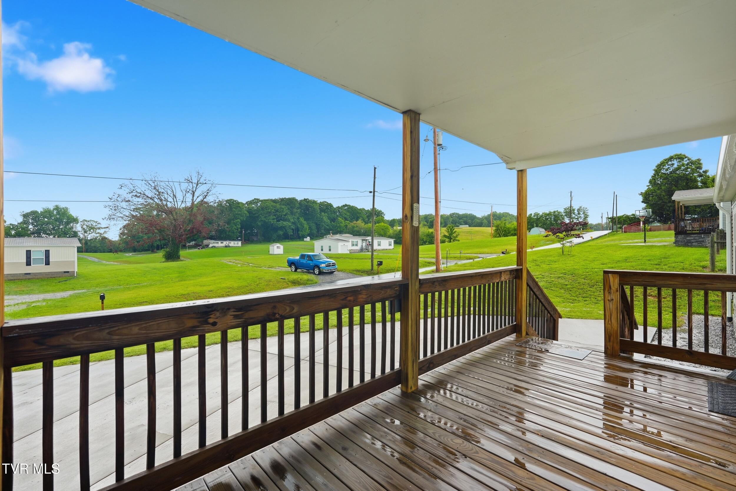425 Pritchard Road Limestone, TN 37681 - Photo 4 of 43 4_dsc06673
