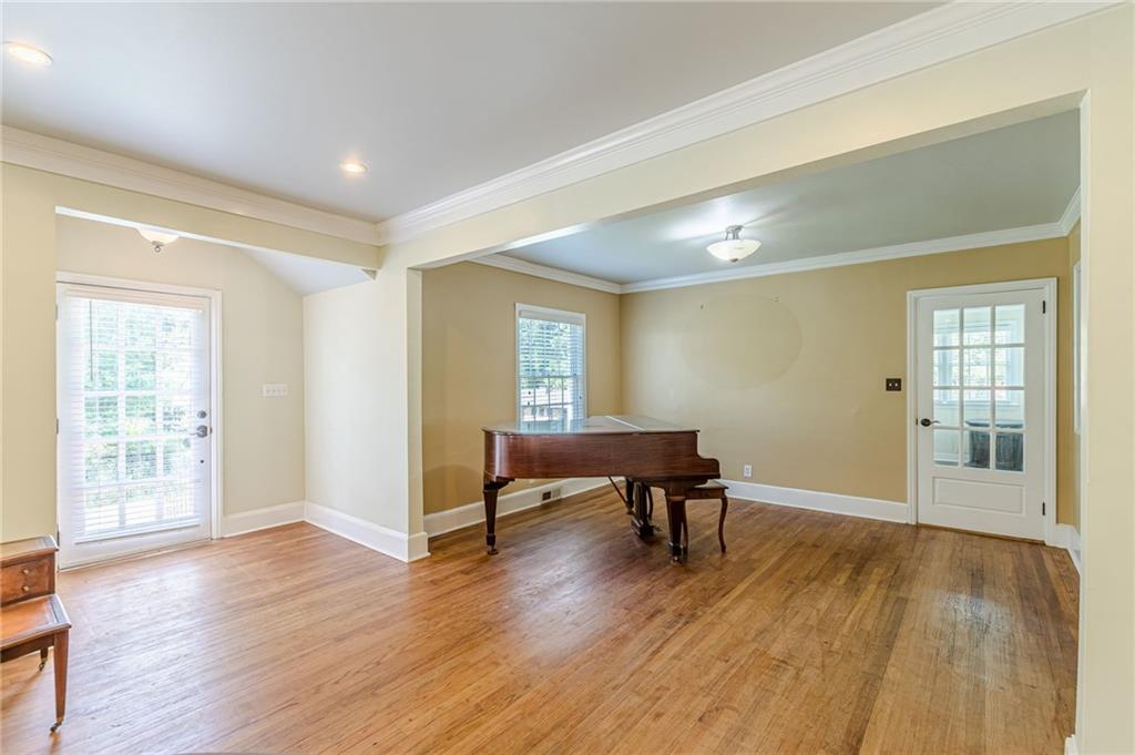 2367 Ridgeway Avenue College Park, GA 30337 - Photo 9 of 63 Gallery Image 9