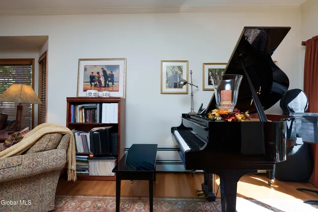 $599,900 | 524 Mac Elroy Road, Clifton Park, NY 12065