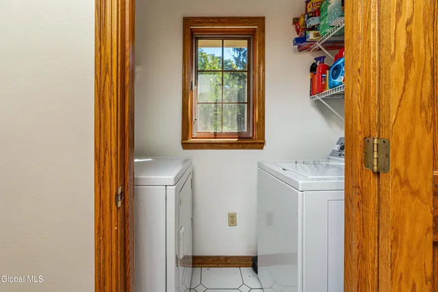 $599,900 | 524 Mac Elroy Road, Clifton Park, NY 12065