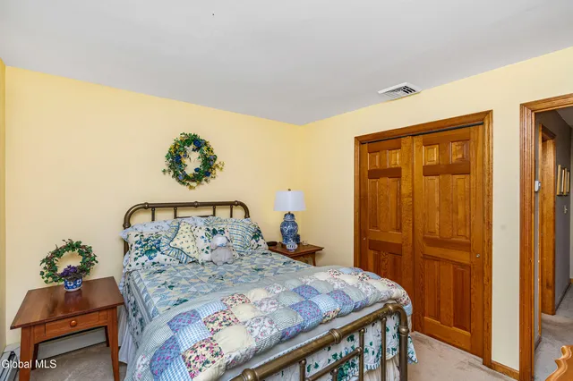 $599,900 | 524 Mac Elroy Road, Clifton Park, NY 12065