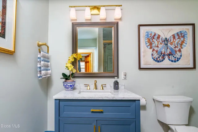 $599,900 | 524 Mac Elroy Road, Clifton Park, NY 12065