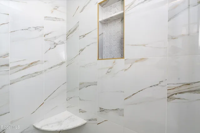 $599,900 | 524 Mac Elroy Road, Clifton Park, NY 12065