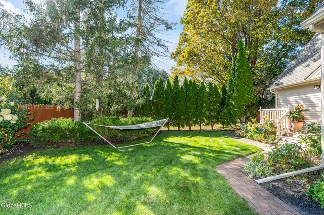 $599,900 | 524 Mac Elroy Road, Clifton Park, NY 12065