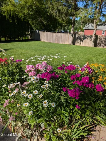 $599,900 | 524 Mac Elroy Road, Clifton Park, NY 12065