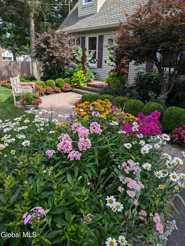 $599,900 | 524 Mac Elroy Road, Clifton Park, NY 12065