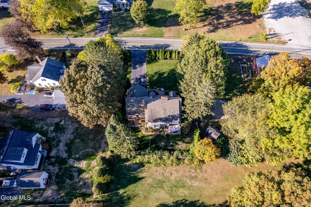 $599,900 | 524 Mac Elroy Road, Clifton Park, NY 12065