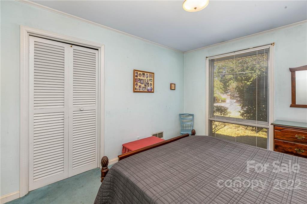 3208 Spring Valley Road Charlotte, NC 28210 - Photo 17 of 27 Gallery Image 17