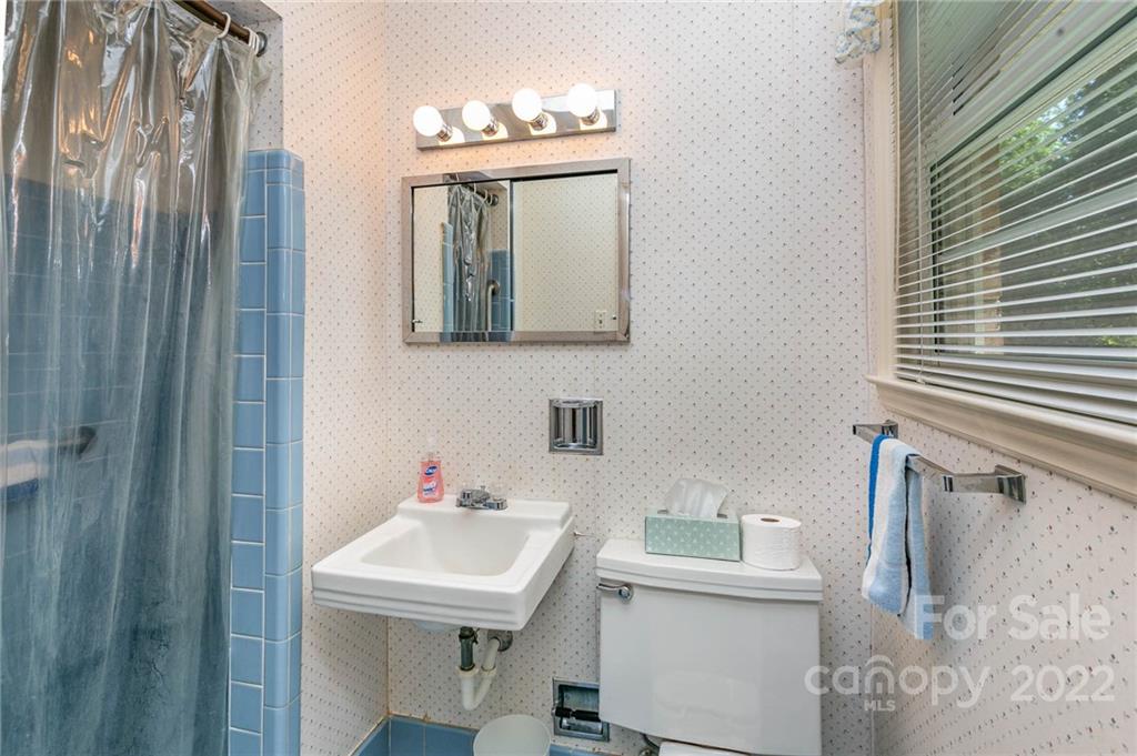 3208 Spring Valley Road Charlotte, NC 28210 - Photo 23 of 27 Gallery Image 23
